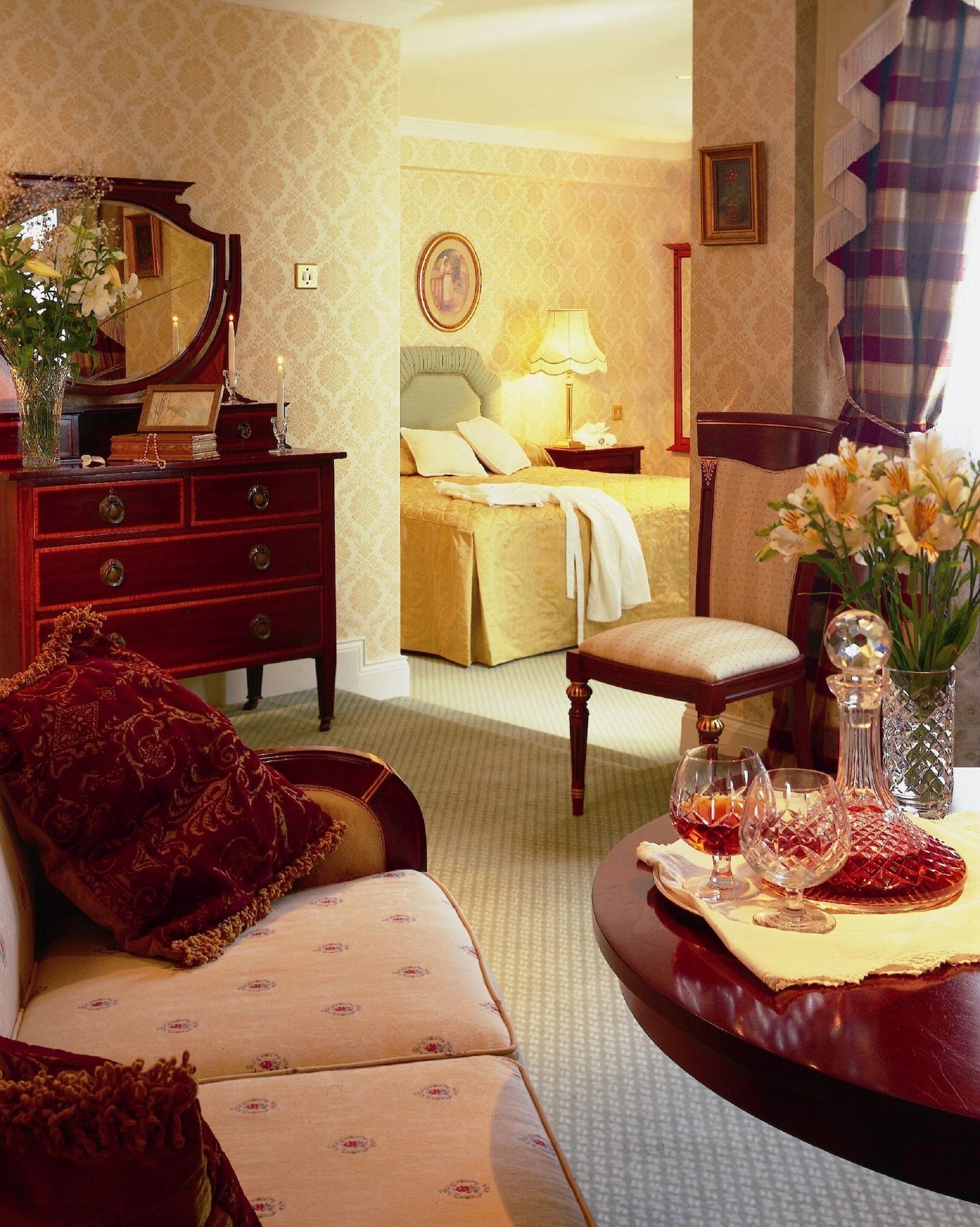 Killarney Royal Hotel ภายนอก รูปภาพ