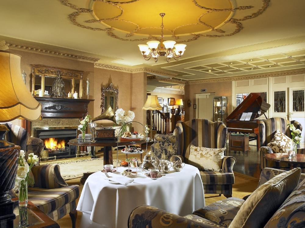 Killarney Royal Hotel ภายนอก รูปภาพ