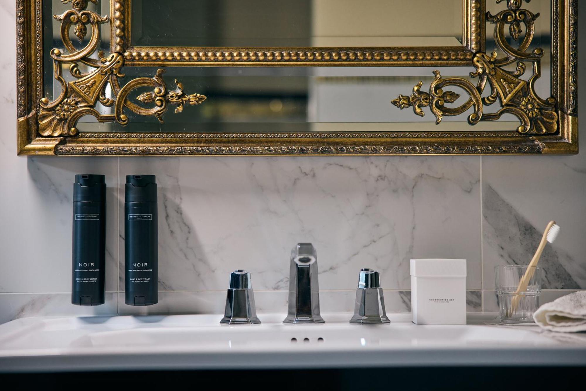 Killarney Royal Hotel ภายนอก รูปภาพ